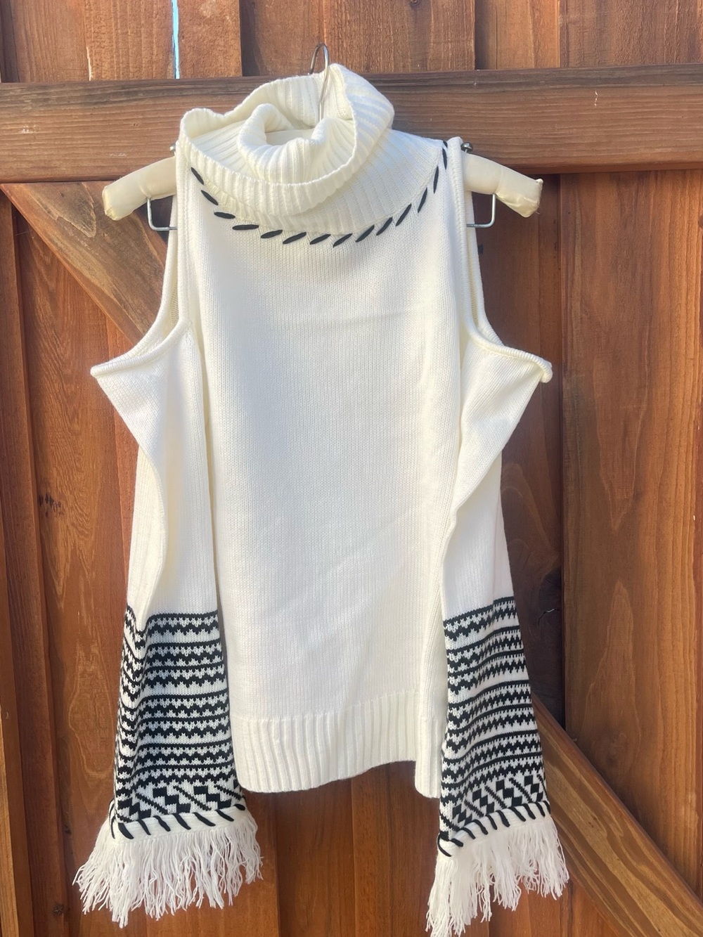 Turtleneck Cold-Shoulder Sweater Vest Cream Knit Flare Sleeves Fringe Boho XS